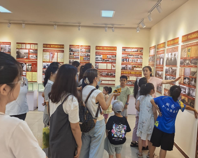 档案馆里的青春课堂：太原古交市青少年触摸历史的温度