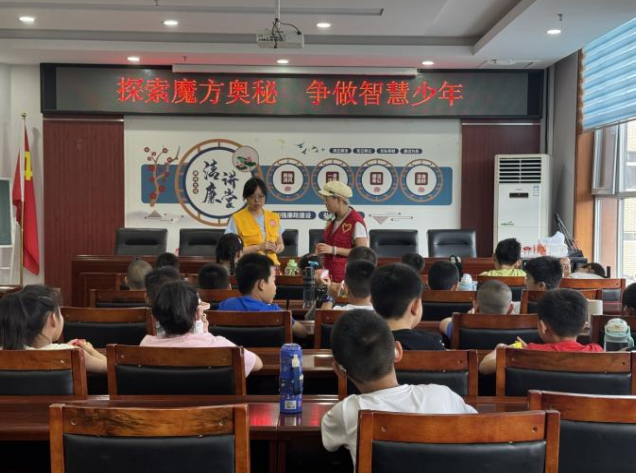 太原万柏林区南寒街道：社区里的“指尖魔法”课堂开课啦！