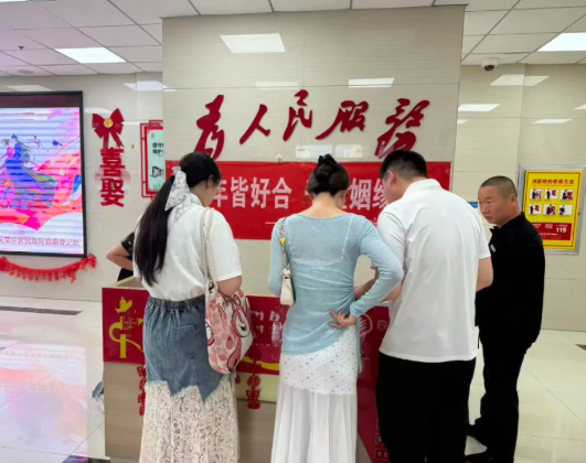 为甜蜜减负，为幸福加分，太原尖草坪区政务服务中心七夕为爱“护航”