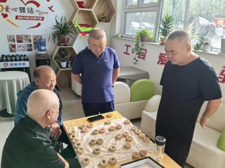 太原万柏林区南寒街道：展现退休风采  点亮精彩人生