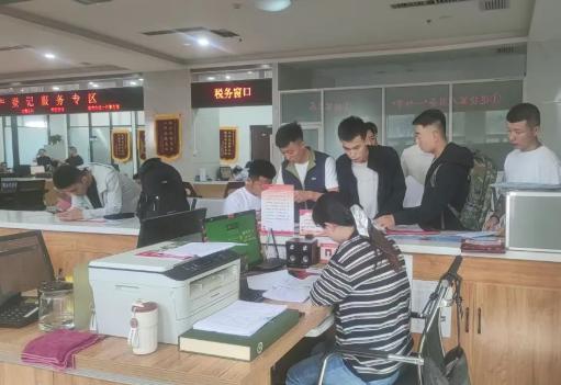 吕梁柳林县退役军人事务局高效服务2025年秋季自主就业退役军人返乡报到