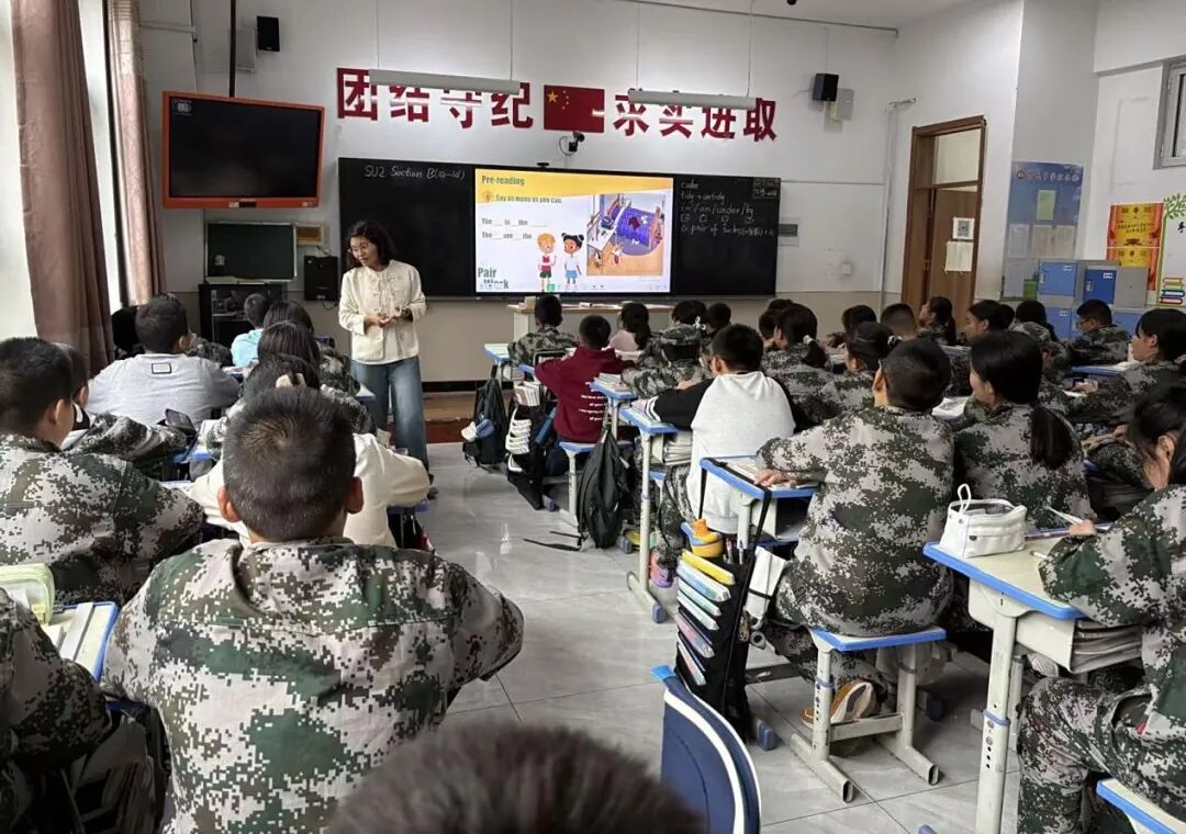 教研逐光，提质成诗——山西省贺龙中学质量提升项目组第二次入校指导活动纪实