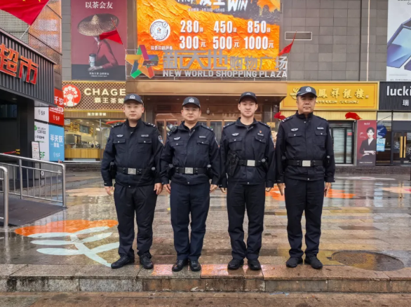 朔州怀仁公安，雨中“警”色护平安！