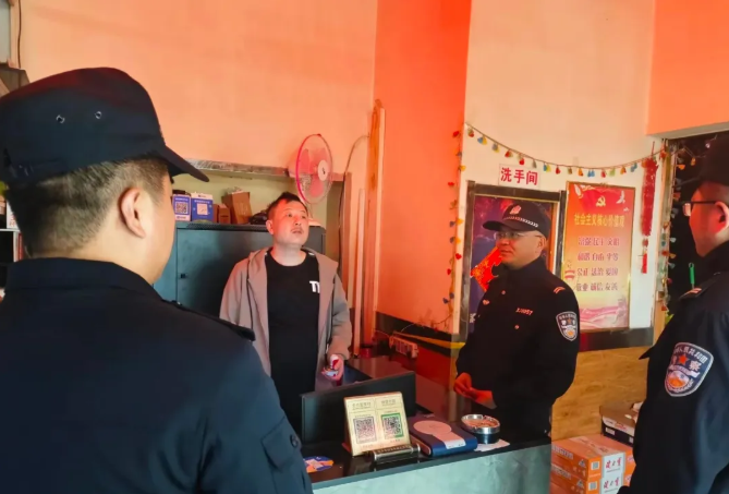 吕梁岚县公安： 用辛劳换万家安