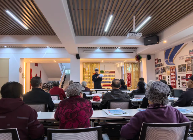 大同公安交管四大队联合多部门开展“守护银发”行动  筑牢老年人出行安全防线