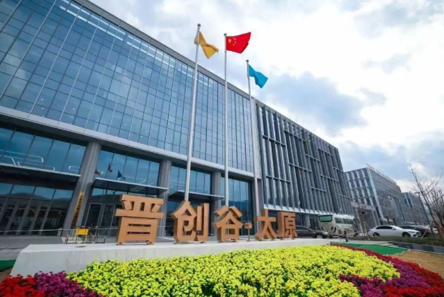 一起来看太原尖草坪区的“硬核”与“柔情”