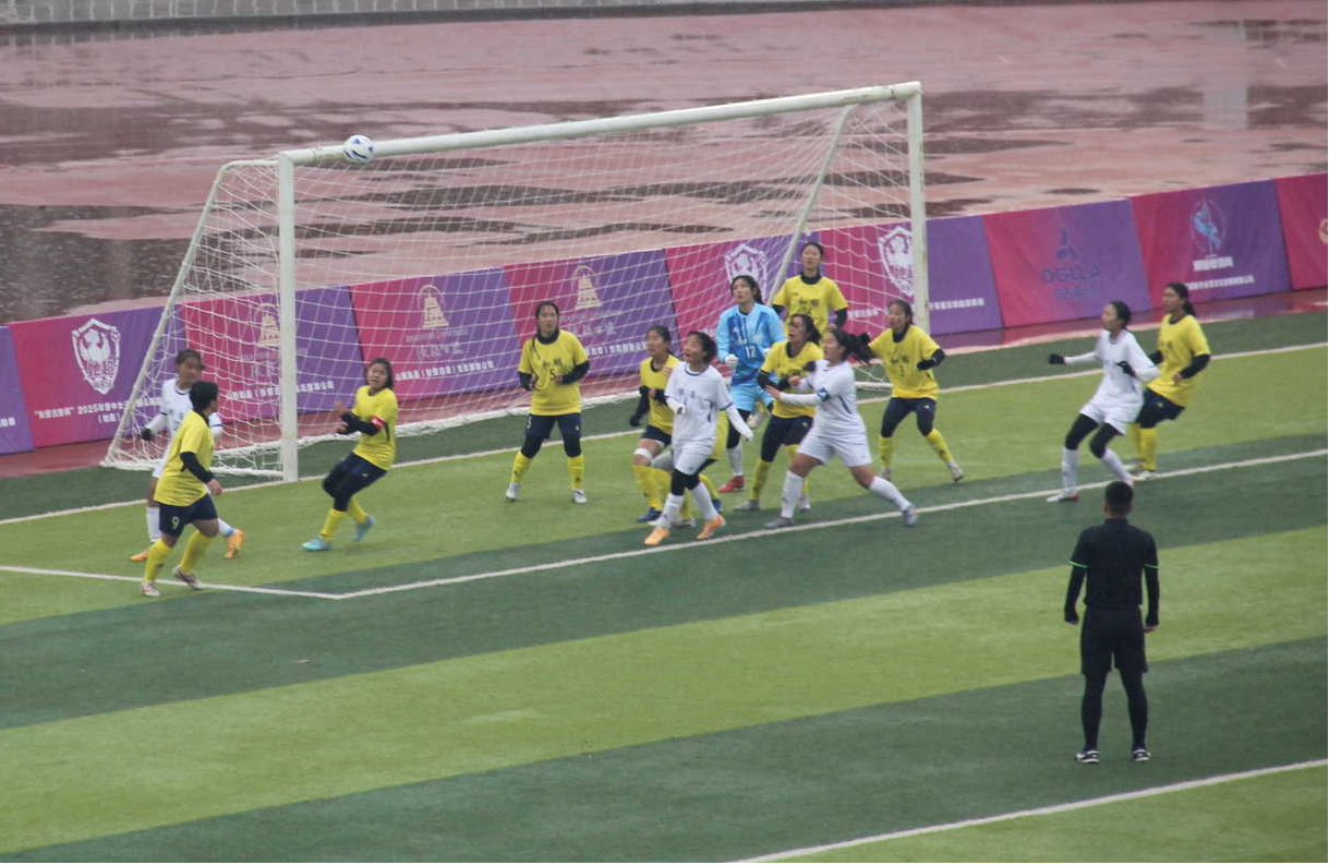 风雨铸铿锵！“晋中·她超”1/4决赛雨中激战祁县乔家昂首晋级四强