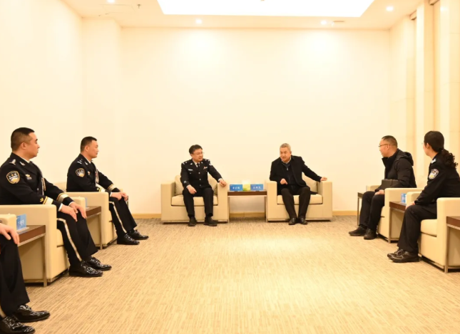 运城公安英模“五进”法治宣讲活动在运城职业技术大学举行