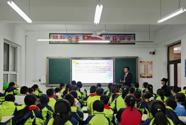 筑牢校园“防欺凌”盾牌，临汾洪洞法院普法在行动！