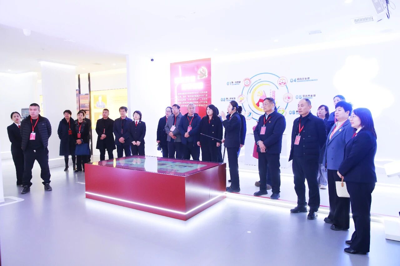 法治暖光！全国、省、市人大代表、政协委员走进吕梁中院