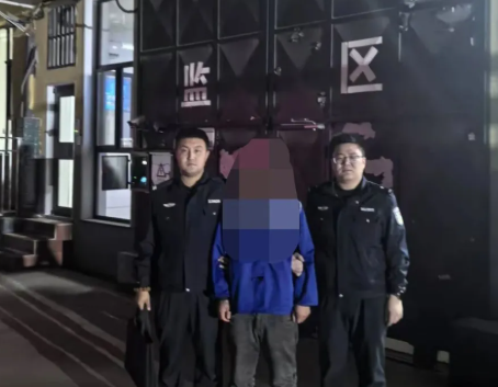 吕梁岚县公安局快速破获车内财物被盗案  全额追回2万元赃款