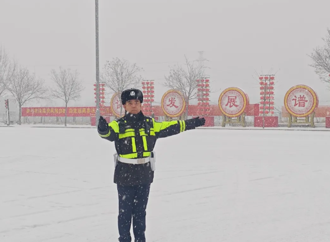雪落左云暖人心！大同左云公安闻雪而动，多点发力守护平安