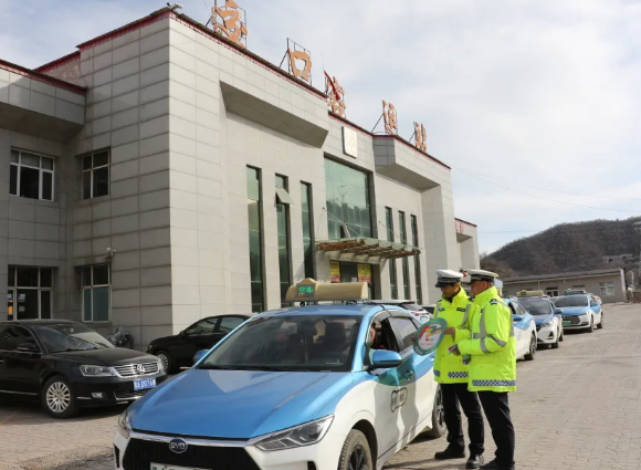 吕梁交口：“文明交通 · 礼行天下”宣传教育如火如荼