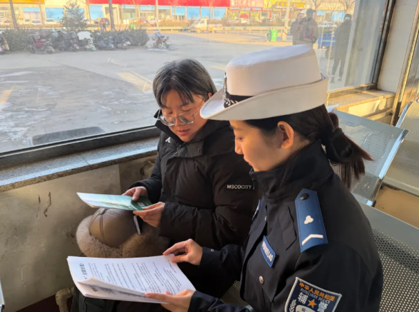吕梁汾阳公安：进驾校送安全课  为 “准驾驶员” 拧紧冬季 “安全阀”