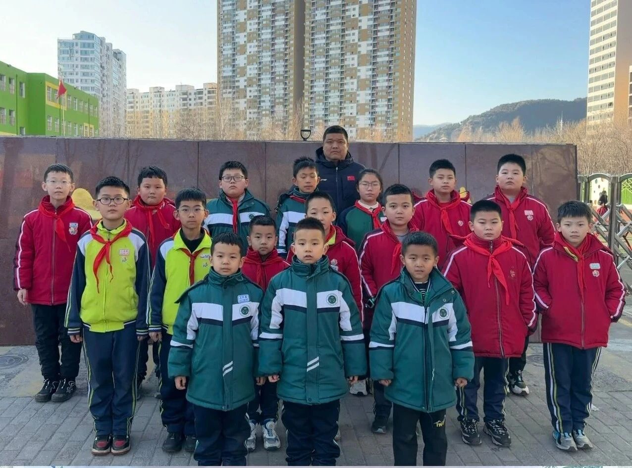 弈海争锋展气度，龙凤小主角绽星芒——吕梁离石区龙凤小学在2025年“体彩杯”城区