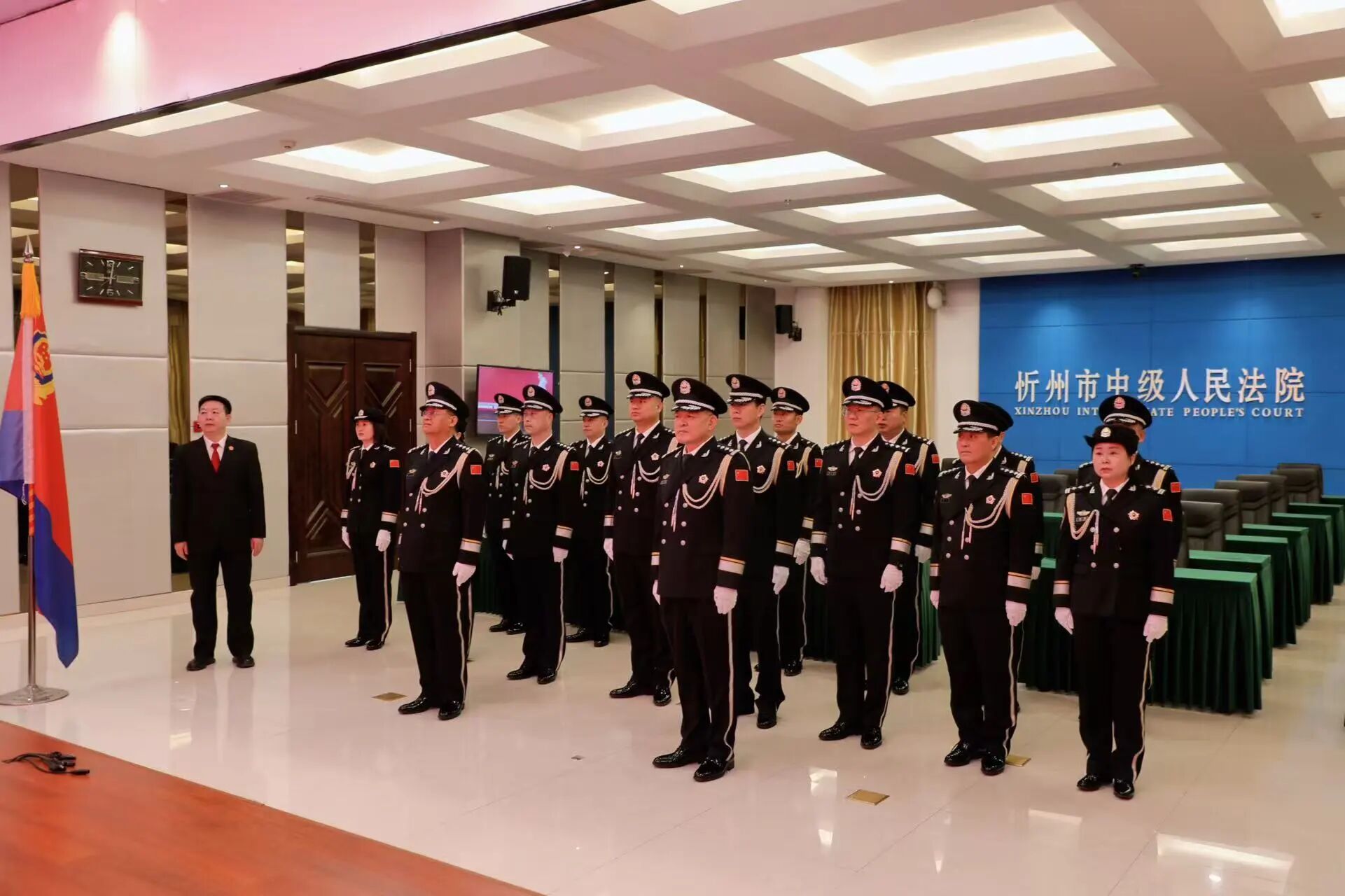 警察节｜今天，向“法院蓝”致敬