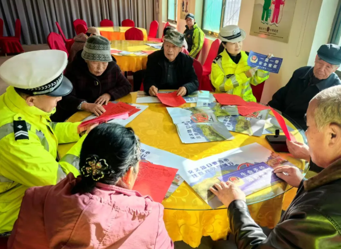 吕梁交口公安：精准宣教护 “银发”  筑牢老年人出行安全网