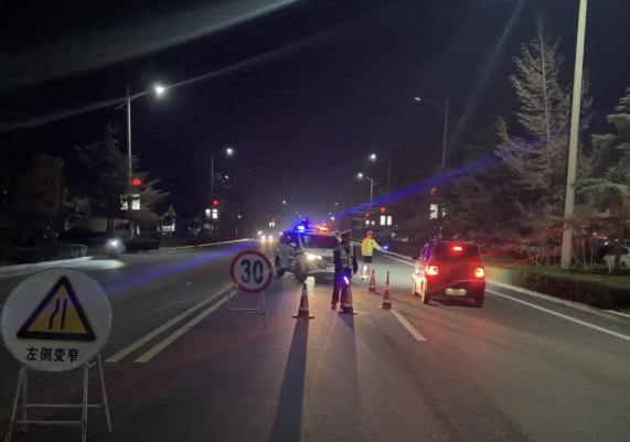 交所联动零容忍严查！运城临猗公安交警联合派出所开展酒醉驾专项