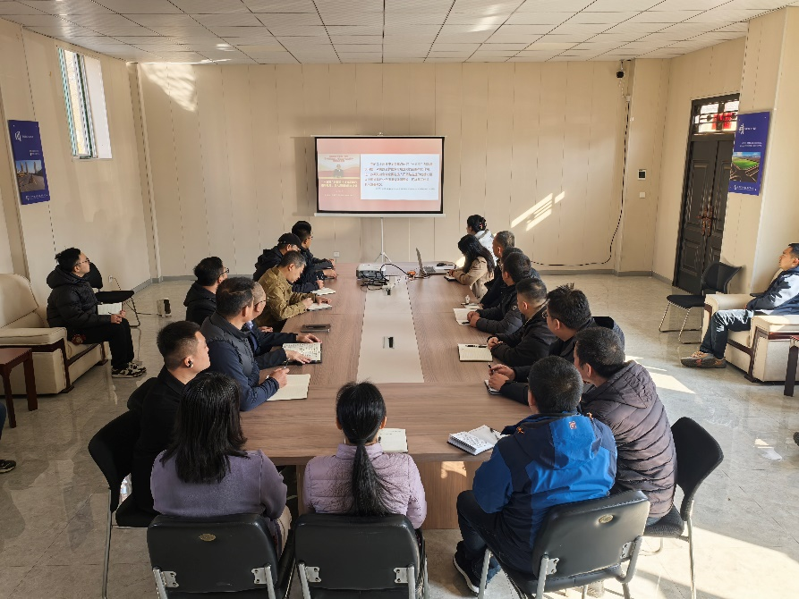 太原市政集团八公司联合太原城建工程公司组织开展“深学细悟全会